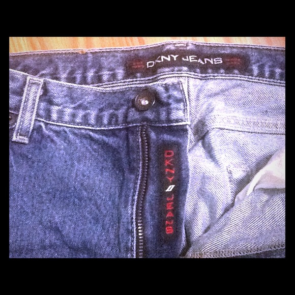 ⬇️DKNY JEANS SZ 10 💕