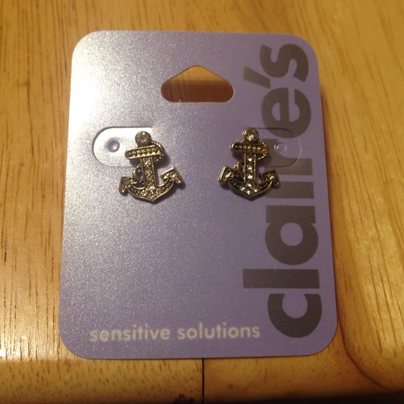 Claire's Jewelry - Anchor earrings