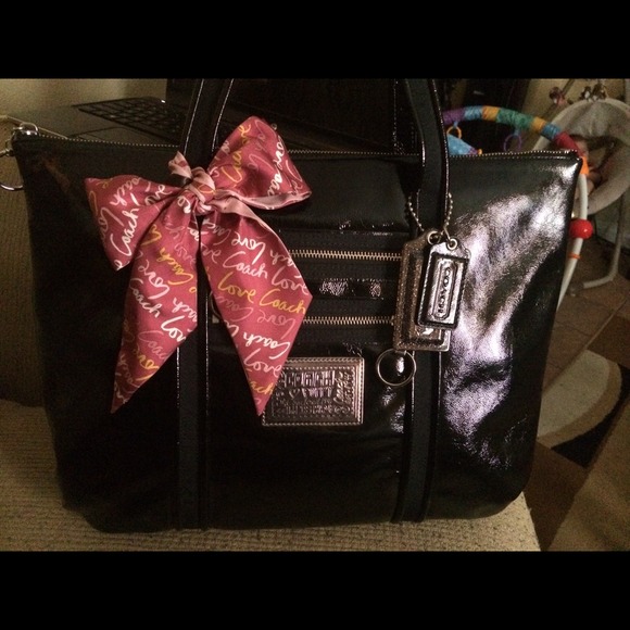 🚫Sold🚫 Coach Poppy Tote - Picture 1 of 3