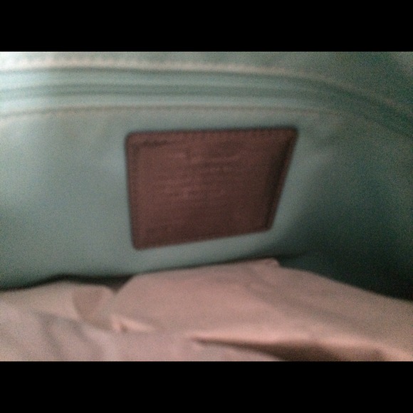 🚫Sold🚫 Coach Poppy Tote - Picture 3 of 3