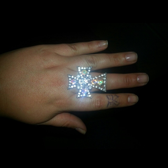 Bling Cross ring - Picture 1 of 2