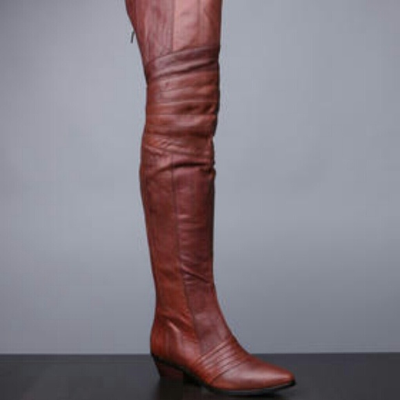 Report Shoes Report Signature Columbus Boots Thigh High