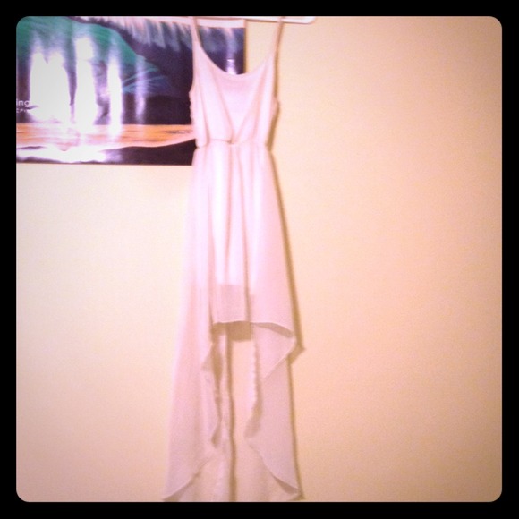 RARE BRANDY MELVILLE🌺 SHEER HIGH LOW DRESS!