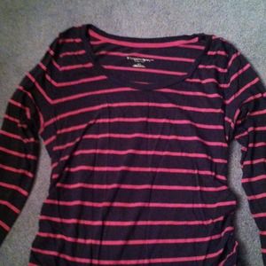 *** Bundled*** Maternity long sleeve shirt