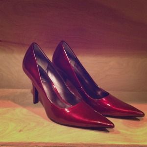 Ruby Red Nine West Patent Leather Pumps