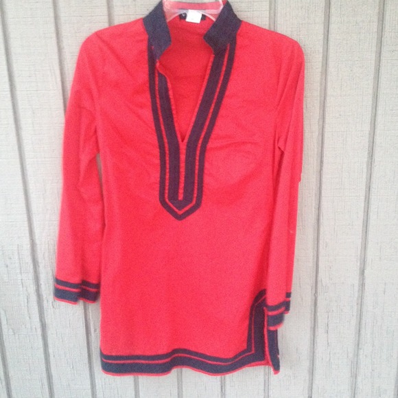 ❌SOLD❌ Red and black cotton Tunic - Picture 3 of 3