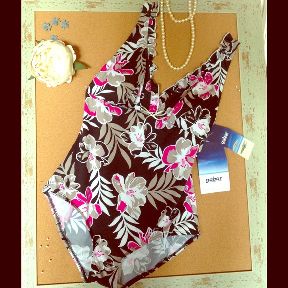 SOLD!!ONE-PIECE Gabar Floral Swimsuit👙