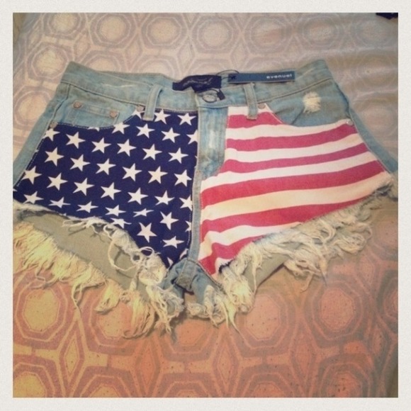 Super cute American Flag shorts
