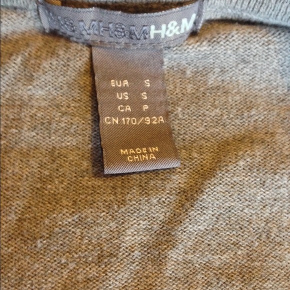 H&M Heather Gray Cardigan - Picture 3 of 4
