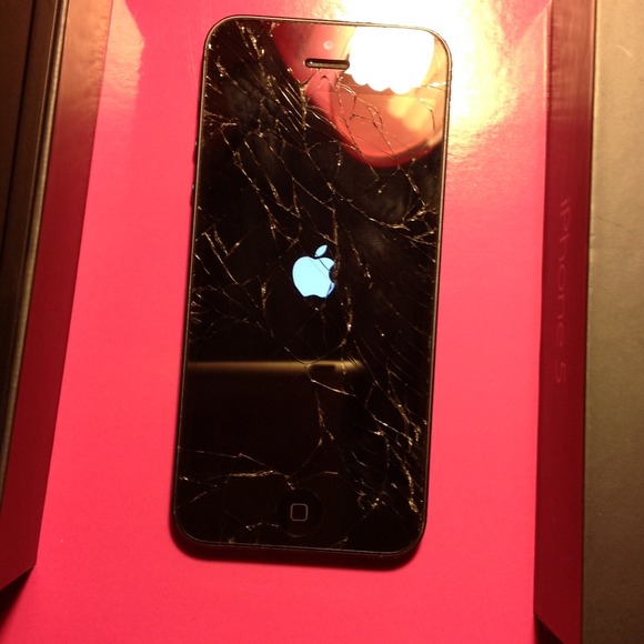 SOLD iPhone 5 - Picture 3 of 4