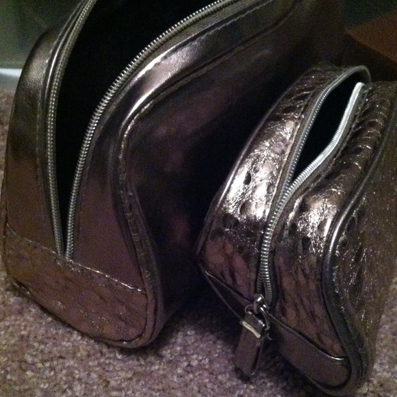 LANCÔME make-up bags. - Picture 1 of 2