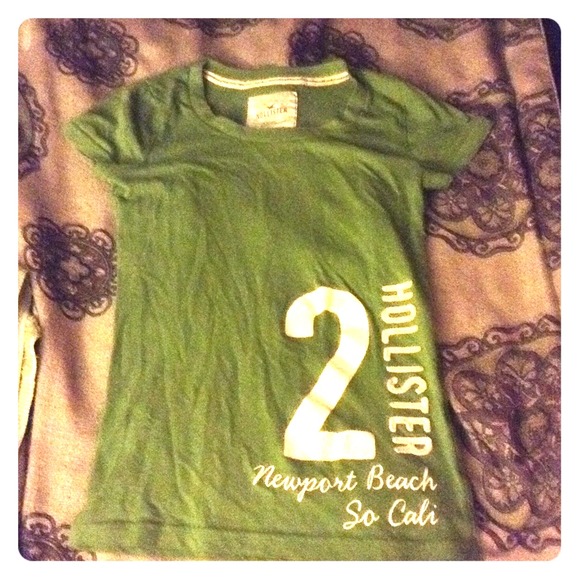 Green Hollister XS tee shirt