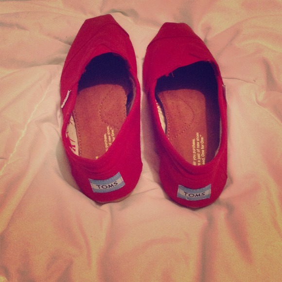 Red TOMS