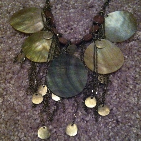 Necklace - Picture 1 of 2