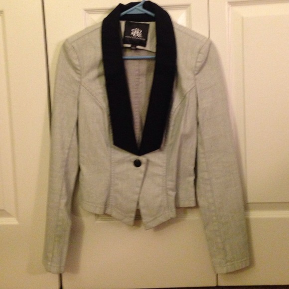 Rock & Republic jean blazer with black trim