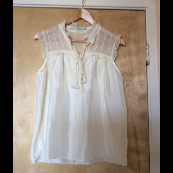 Silky ivory top - Picture 2 of 3