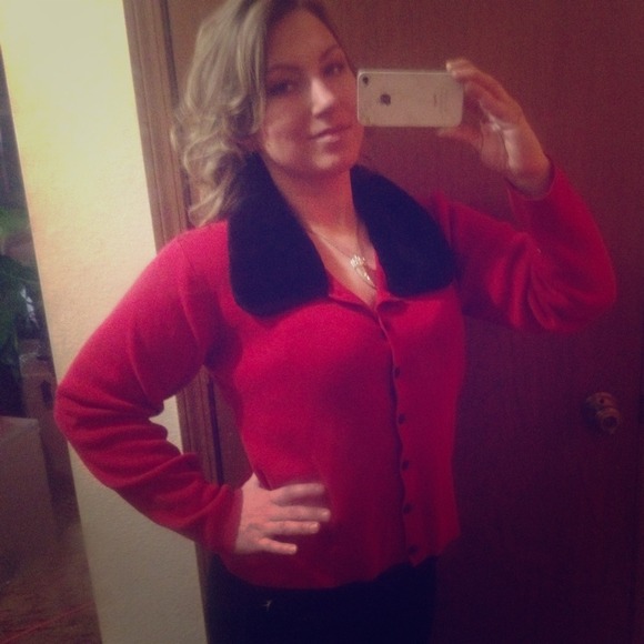 10$ if bundle! faux fur trim sweater!!!