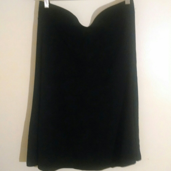 Black DKNY skirt~ Size M