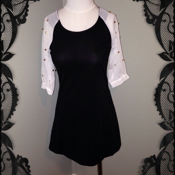 ✅✅New stud cute long chiffon blouse