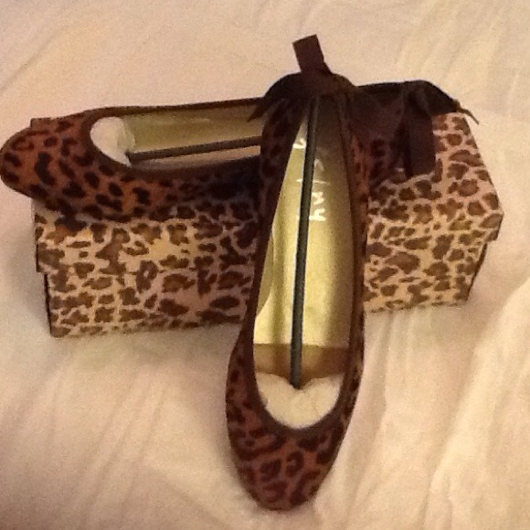 Ballet flats****Host Pick***