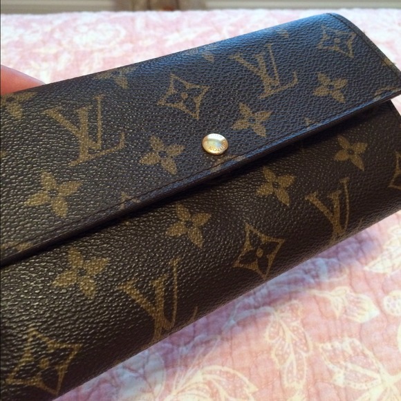 Louis Vuitton Sarah wallet