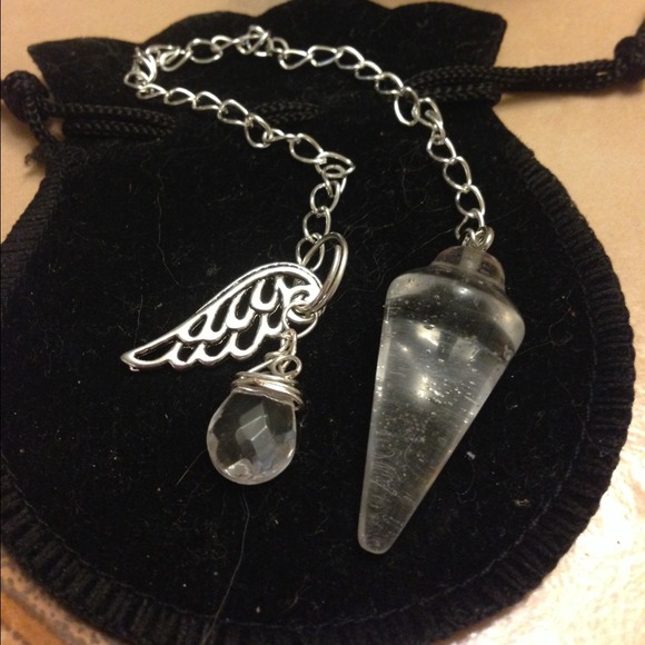 Crystal quartz pendulum silver wing & crystal drop - Picture 4 of 4