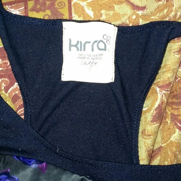 Top - Picture 2 of 3