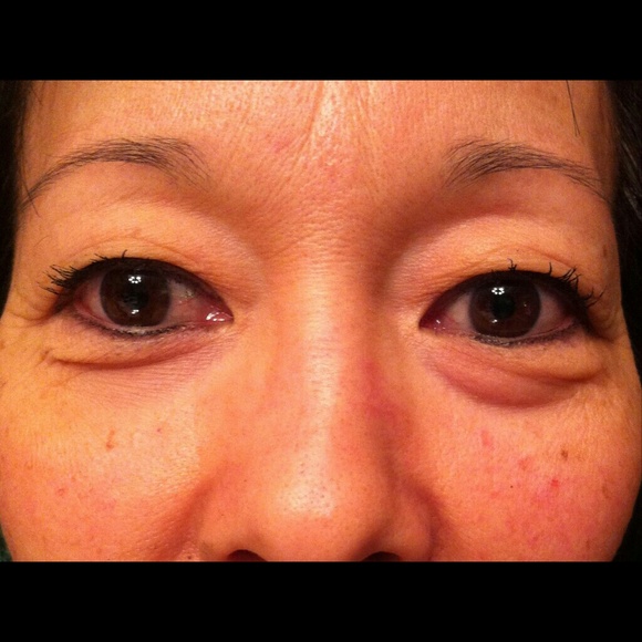 Anti-aging Eye Serum - Picture 3 of 3