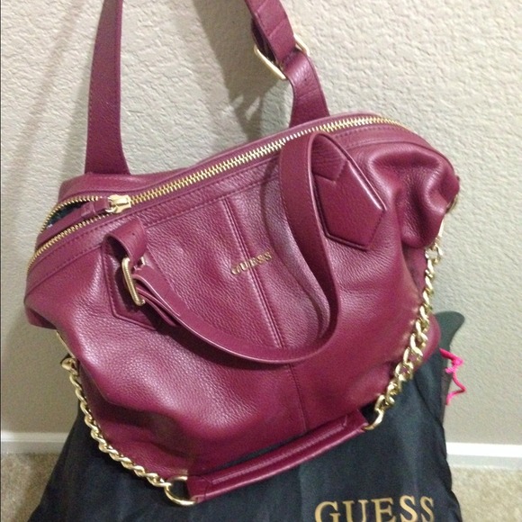***SOLD**Beautiful Maroon Guess Leather Bag/Clutch