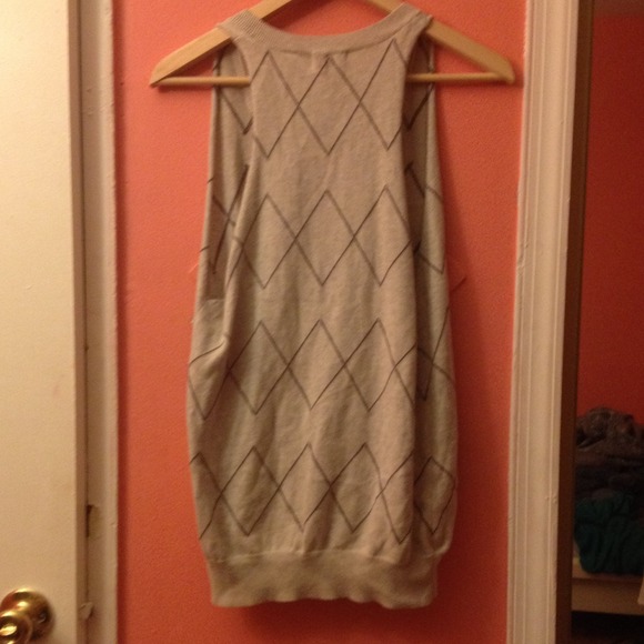 💕Urban Outfitters Vest💕 - Picture 3 of 3