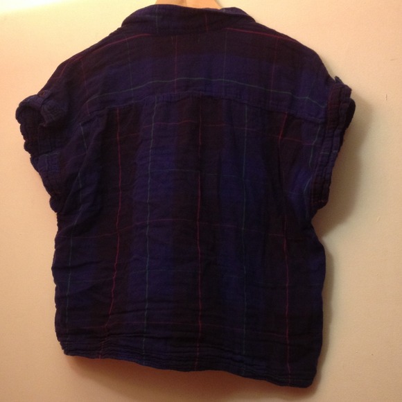 💕Urban Outfitters Crop top💕 - Picture 2 of 2