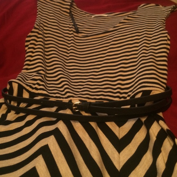 Calvin Klein Stripe Maxi Dress - Picture 3 of 4