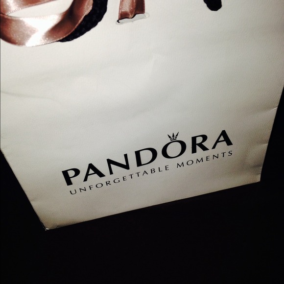 "Best Friends" Authentic Pandora Charm