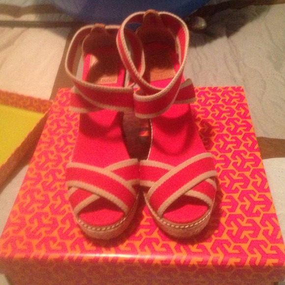 Auth Tory Birch wedge heels