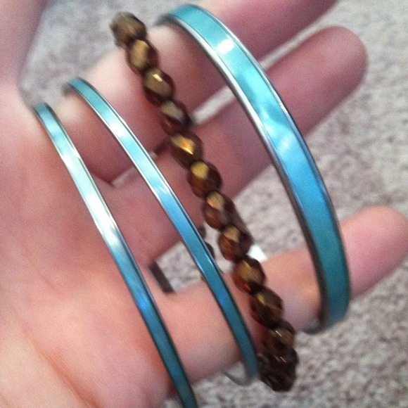 Bangle bracelets - Picture 2 of 2