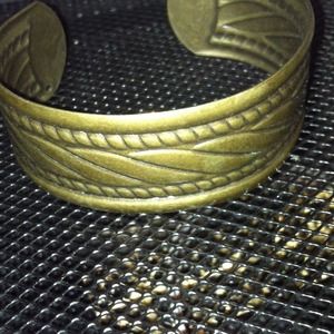Cuff bracelet