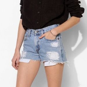 Vintage distressed high wasted Levi's shorts