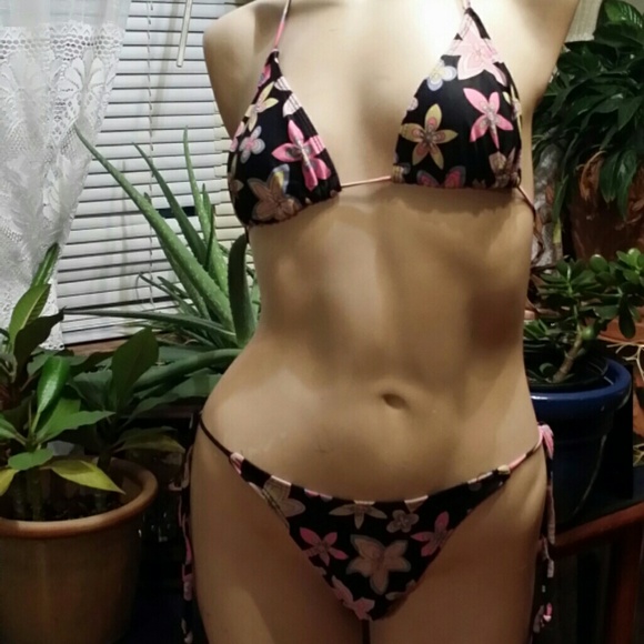 Sold !!! Floral bikini