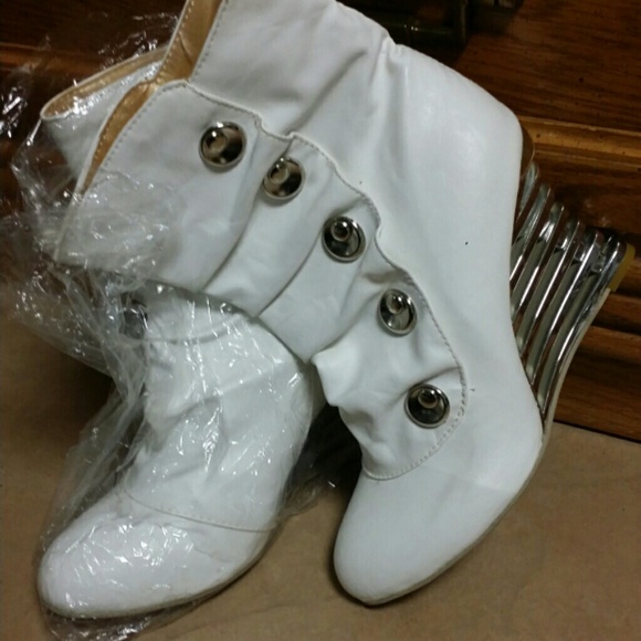 Wedges - Picture 1 of 1