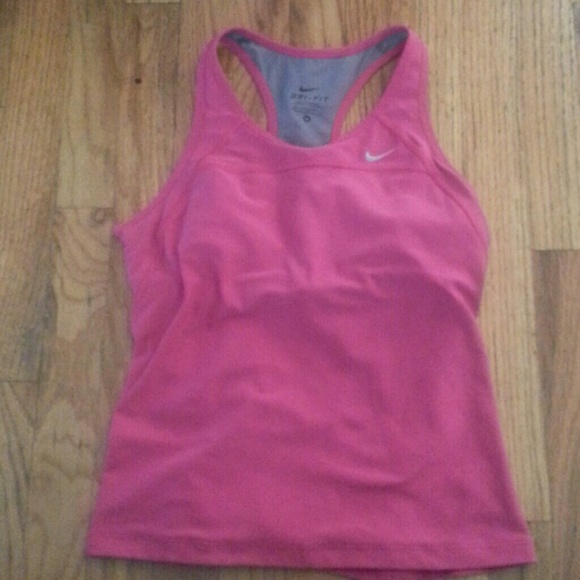 *Sold in bundle* Nike dri-fit sports top