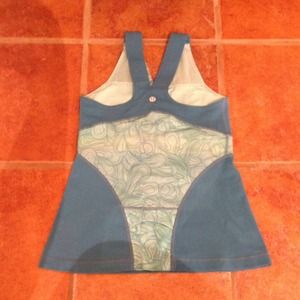 Lululemon top
