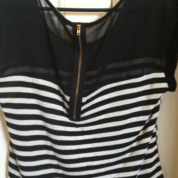 Charlotte Ruse shirt - Picture 2 of 2