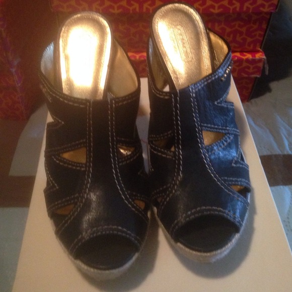 Auth Coach Zeena Distressed Leather Wedge heels