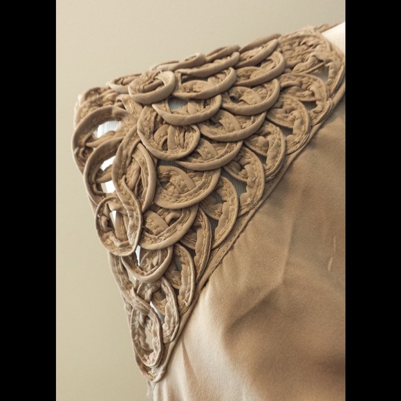 ⭕️Bundled⭕️BOGO 50% OFF! Couture Belted Dress - Picture 2 of 3