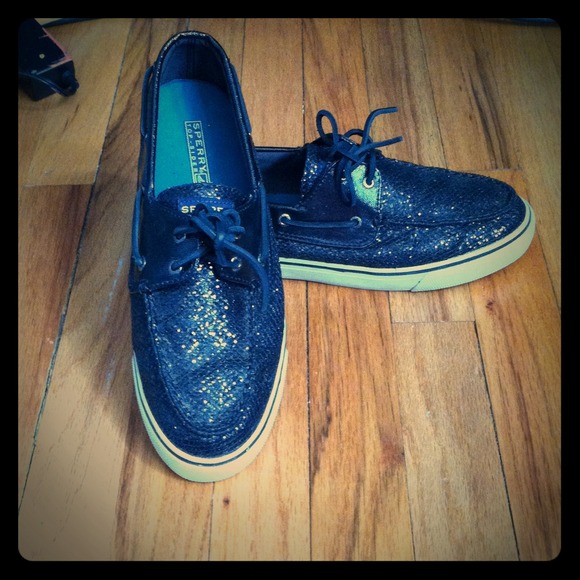 Black and off white sperry top siders