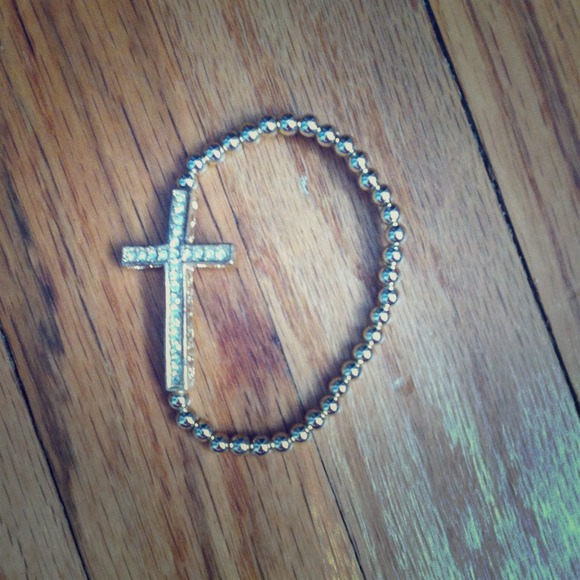 Gold stretchy cross bracelet