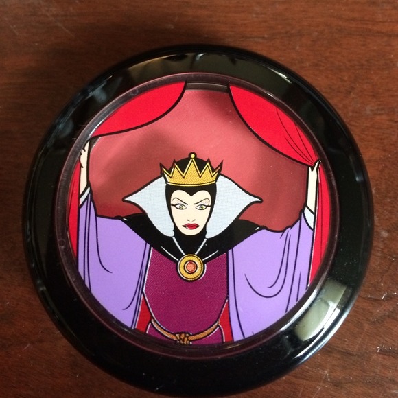 Authentic MAC Blush- Bite of an Apple