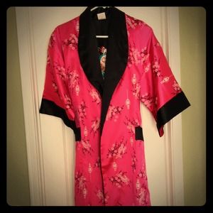 Beautiful 100% silk robe