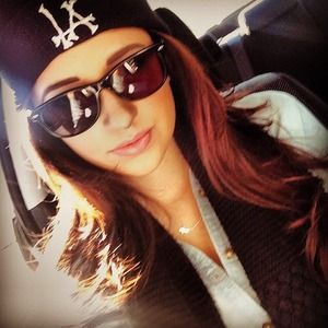 🌺 Meet Your Seller 🌺