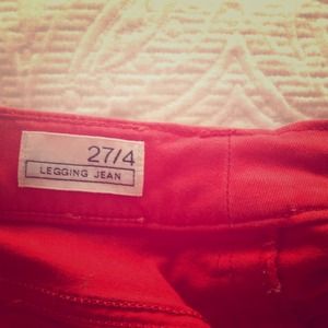 Gap colored legging jean. Red, size 27/4.
